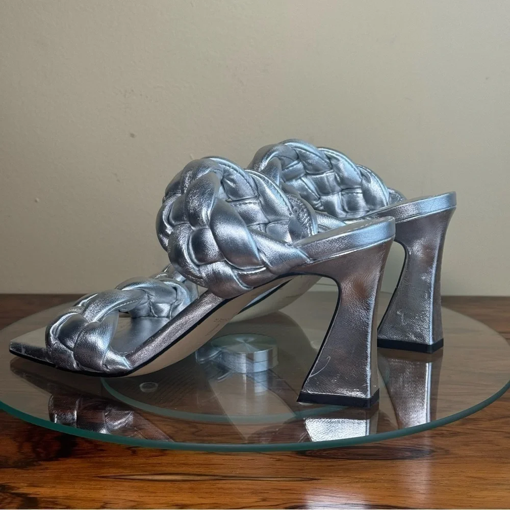 Marc Fisher LTD Hammy Sandal - silver - size 6 - Picture 9 of 16
